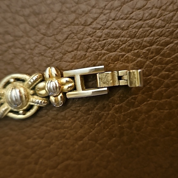 VTG CHRISTIAN BENET 1990s Mother of Pearl Baroque Yellow Cabochon Watch - Picture 5 of 10